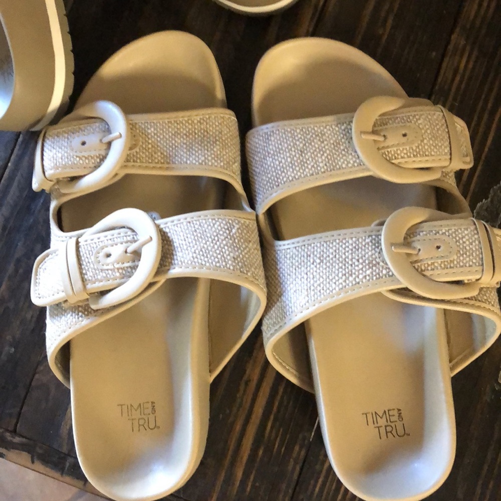 Time and Tru slip on sandal buckle cream brown taupe like new lot of 3 sโฆ - Picture 10 of 16